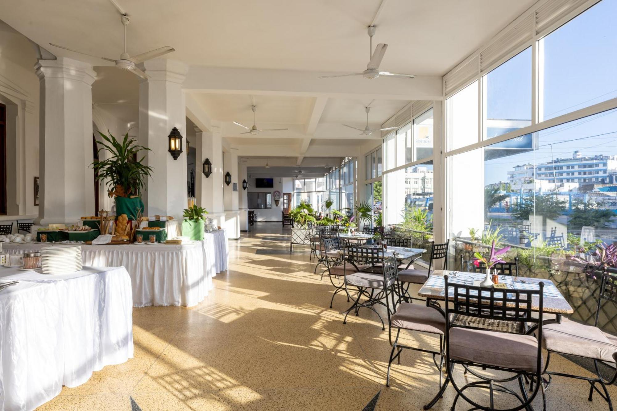 Sentrim Castle Royal Hotel Mombasa Kültér fotó