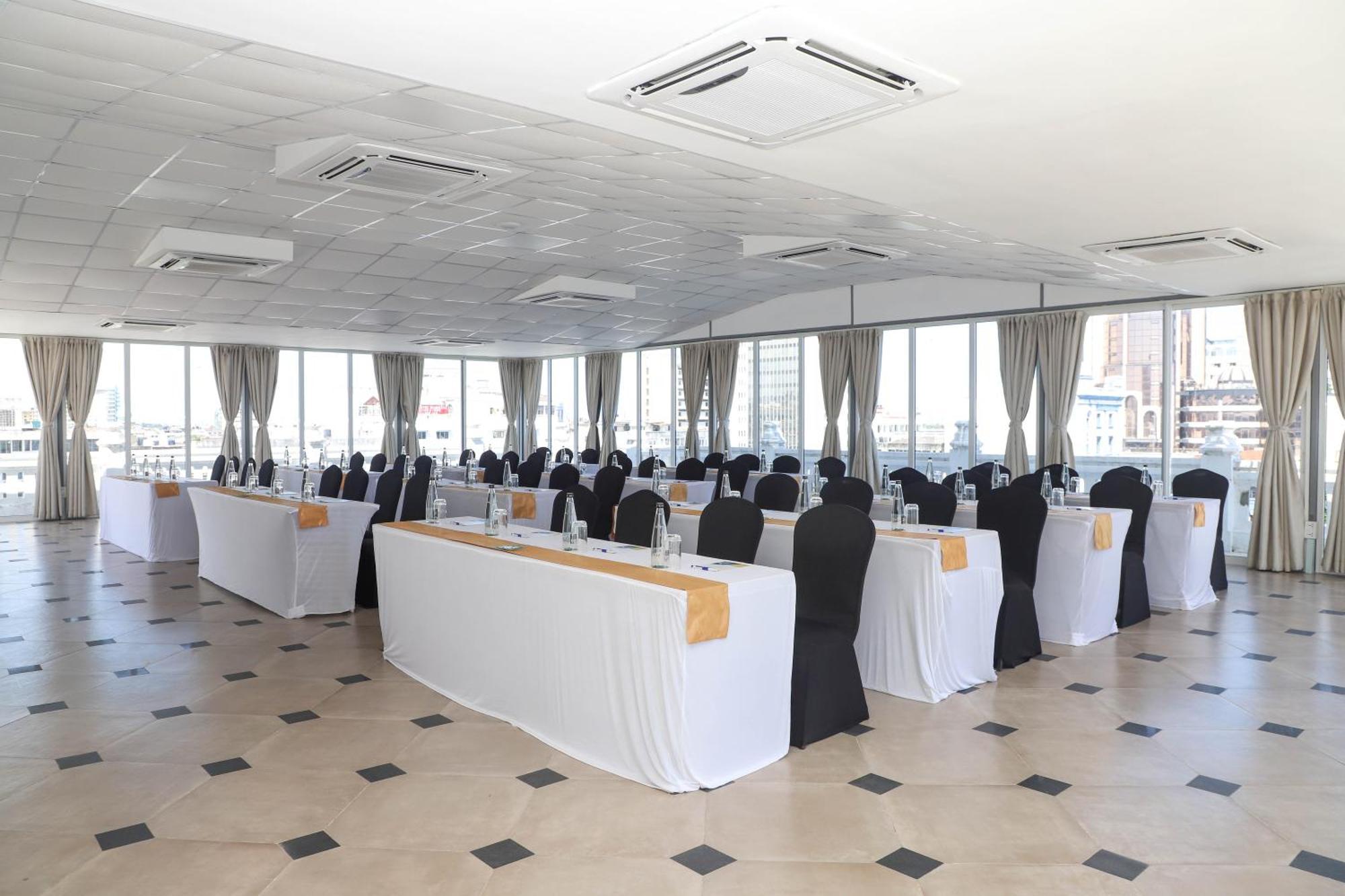 Sentrim Castle Royal Hotel Mombasa Kültér fotó